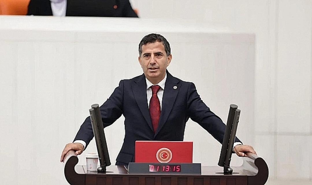 MP-Strates-Ukem-Her-Alasa-Kürsel-Dunyanin-Renment-BIRI-Olmustur-3761