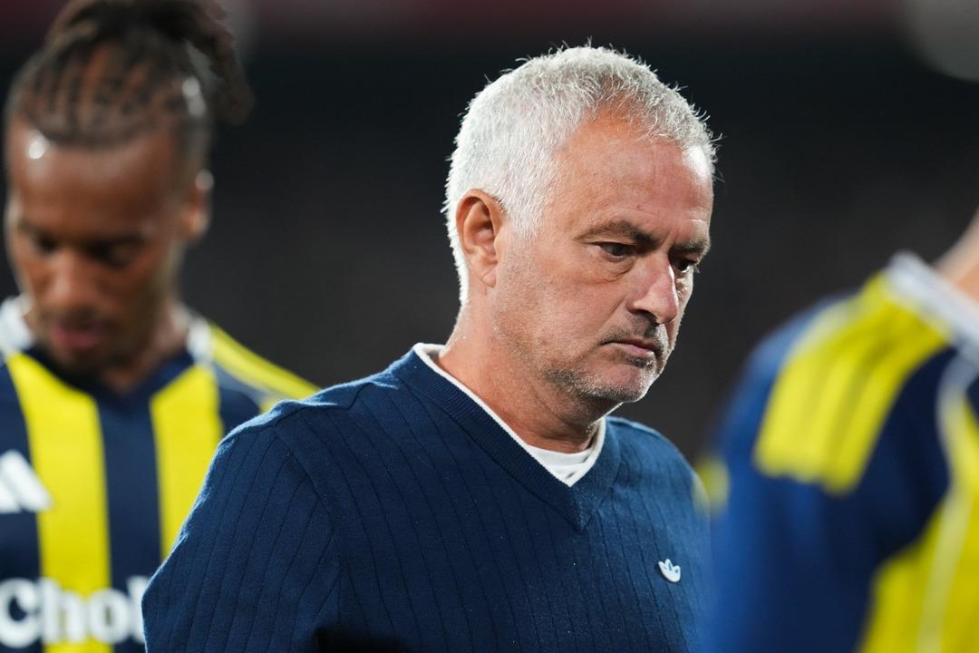 Fenerbahce Fenoord, yenilgi antrenörü Jose Mourinho transferinin dedi! Yönü azarladı ... Hızlı bir oyuncumuz yok! 6