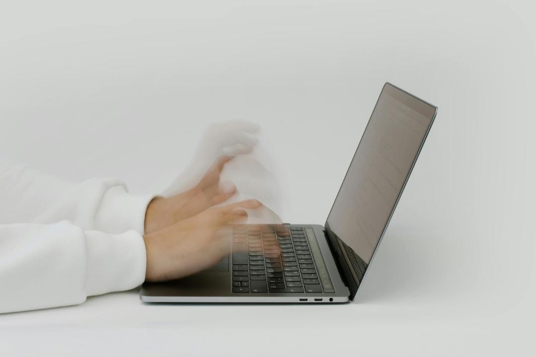 İnternet 4'ün ilk günlerinde e-posta zincirleri aracılığıyla yayılan ilginç şehir efsaneleri