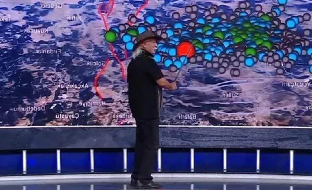 Balıkesir'deki son deprem uzmanları bile şaşırttı! Üşümezsoy'dan yeni deprem uyarısı: Yerini ve 2 büyüklüğünü bile açıkladı