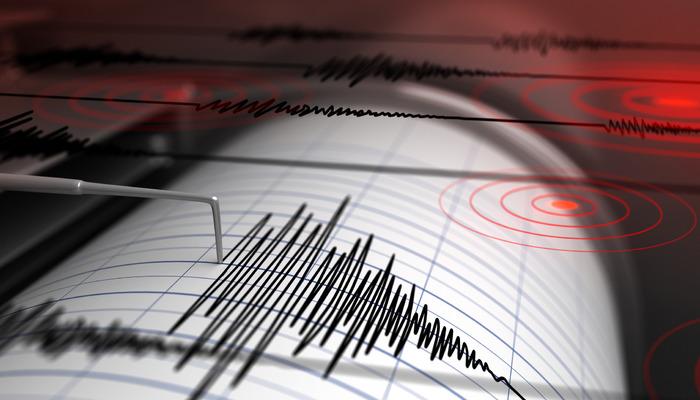 İran'da 4,9 büyüklüğünde deprem!  Ölü ve yaralılar var