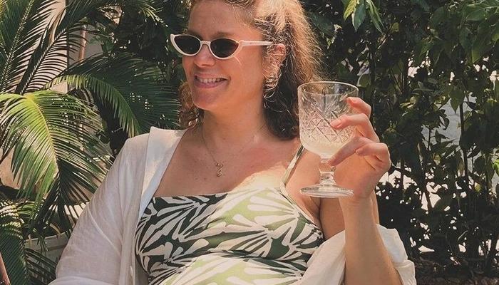 Ünlü oyuncu Burcu Biricik'e güzel günler!  Küçük Luna doğdu
