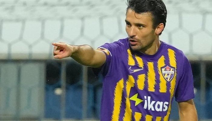 Eyüpspor-Çaykur Rizespor maçında ilginç taktik! Kramponlarına tuz ve karabiber döktü! Sebebini sonradan anladık...