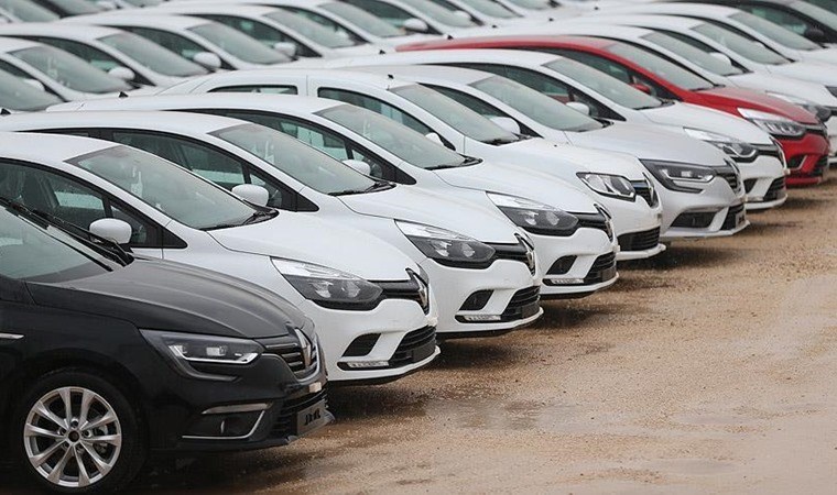Dolar ve eurodaki yükselişin otomobil fiyatlarına yansıması bekleniyor: Döviz artışları geliyor