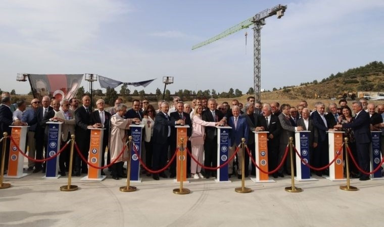 İzmir Ekonomi Üniversitesi'nin yeni kampüsünün temelleri atıldı - Son Dakika Eğitim, Cumhuriyet'in Ege Haberleri