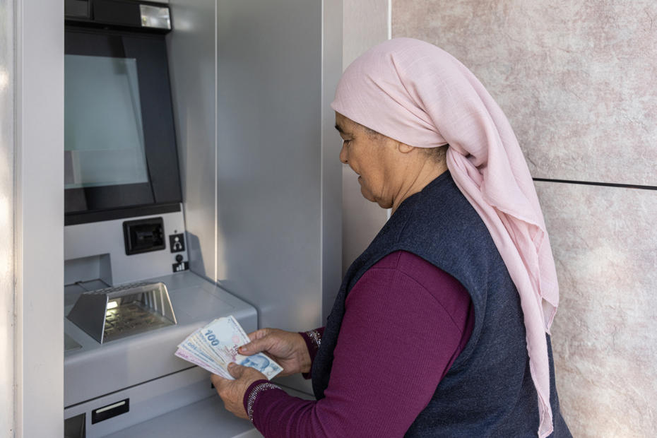 Emekli Maaşı Ödeme Tarihleri Açıklandı: Bayram Öncesi Ödemeler Başladı