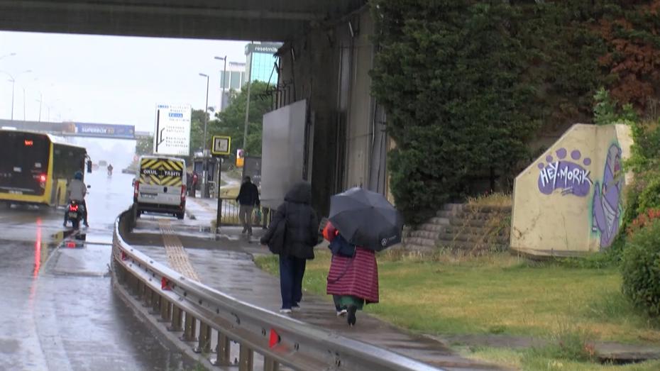 İstanbul’da ani hava değişimi: hazırlıksız yakalananlar şaşkına döndü