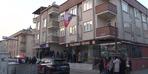 Ataşehir'de şüpheli ölüm!  Yanında silahla kanlar içinde bulundu