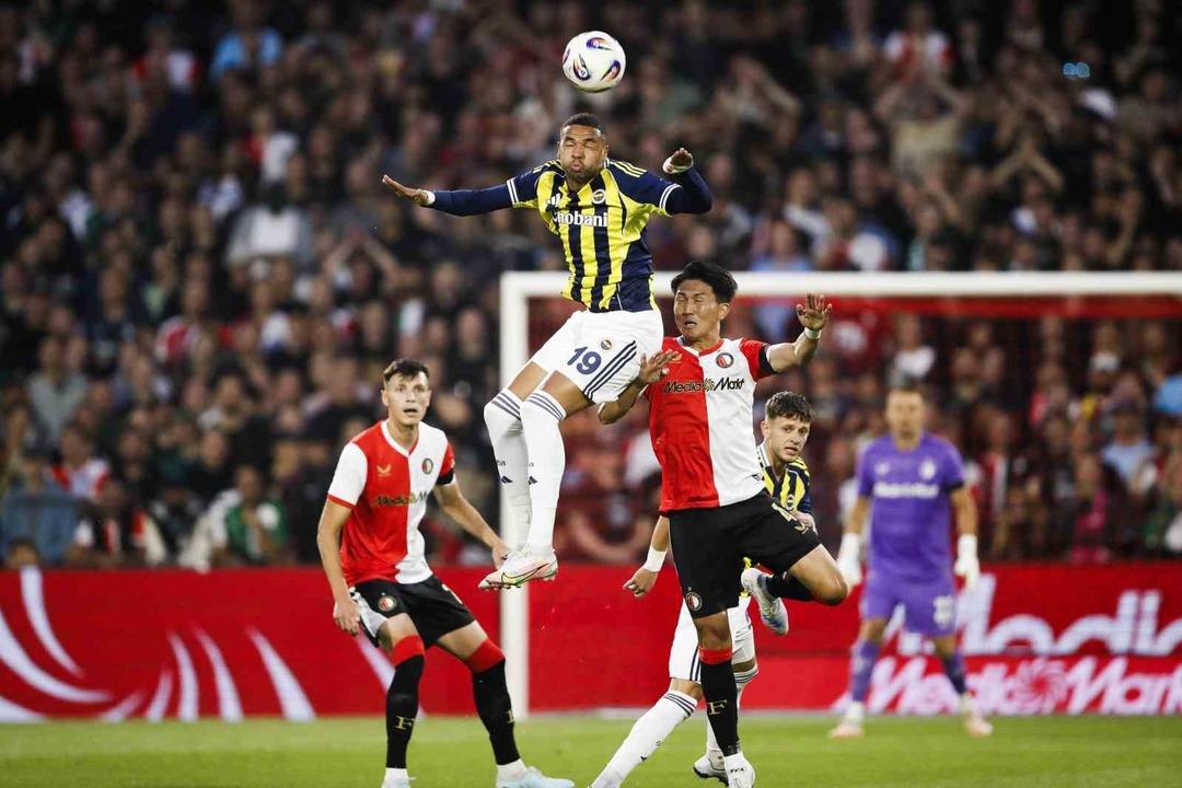 Fenerbahce Fenoord, yenilgi antrenörü Jose Mourinho transferinin dedi! Yönü azarladı ... Hızlı bir oyuncumuz yok! 3