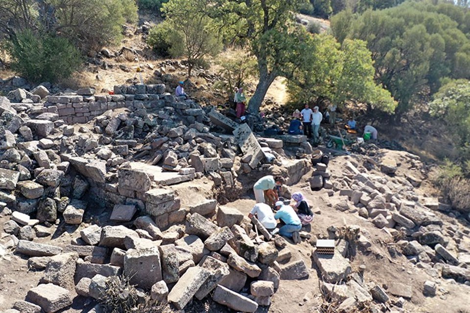 Kazılar Manisa'daki Aigai Antik Şehrinde devam ediyor - 2