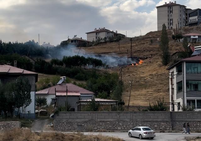 Yuksekova 4'te stoppie ateşi