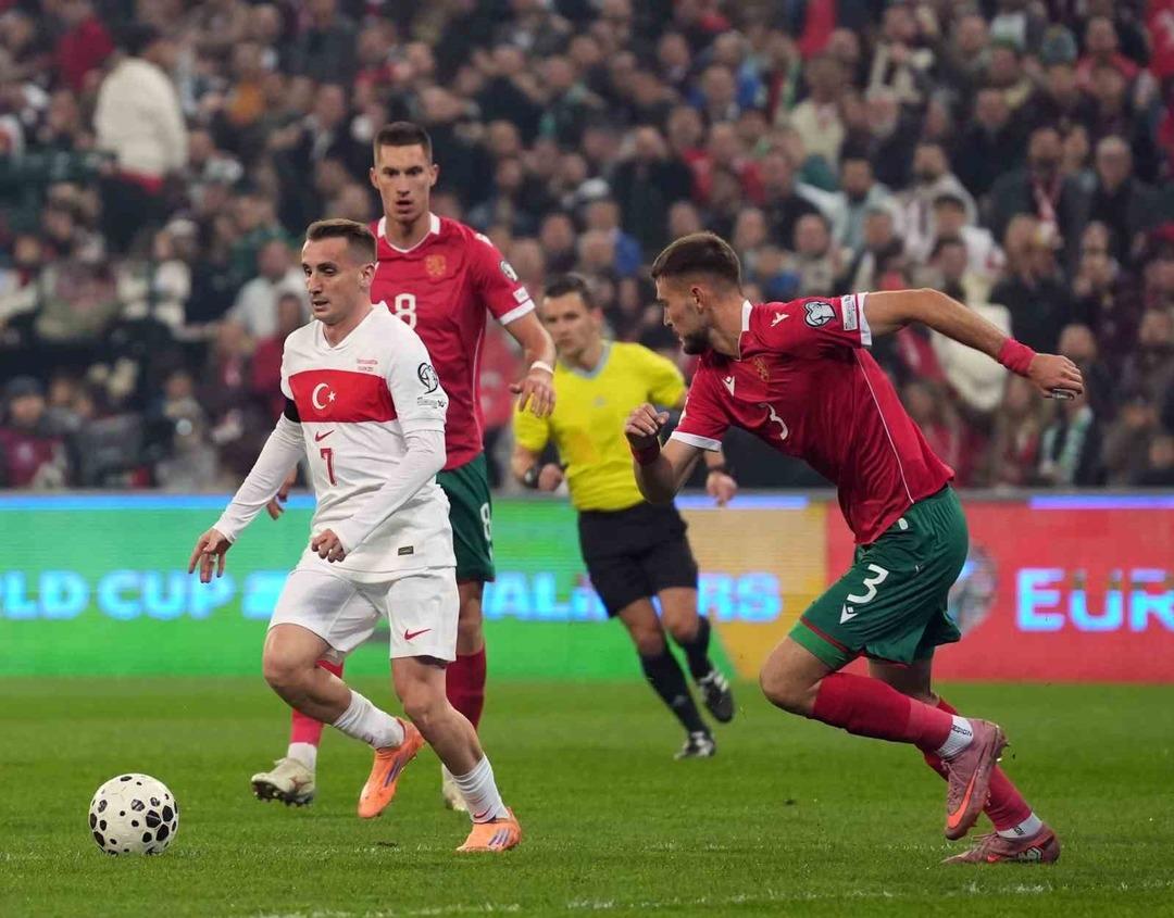 Antrenör Montella'nın Dünya Kupası açıklaması! Kerem Aktürkoğlu'nun forvet performansından bahsetmiştiniz... 2