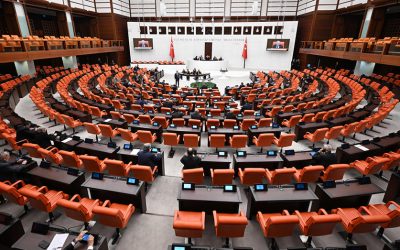 Meclis'te Gündem Yoğun: Sözleşmeli Askerlik ve Yargı Reformları Ön Planda