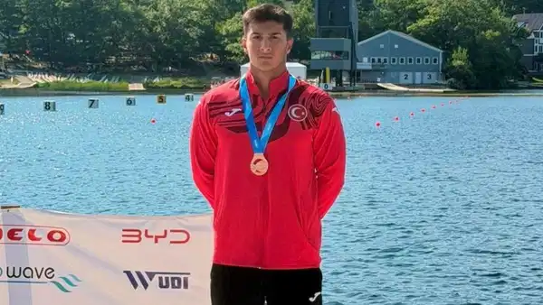 Milli Sporcu Rahmi Kaan Karahan, Türkiye'nin Kano Sporlarındaki Tarihinde Bir İlke İmza Attı