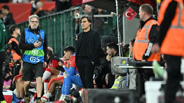 Montella'dan istifa tezahüratlarına yanıt! 'Kulak asmak istemiyorum'